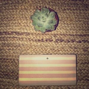 Very loved ♠️ kate spade ♠️ wallet